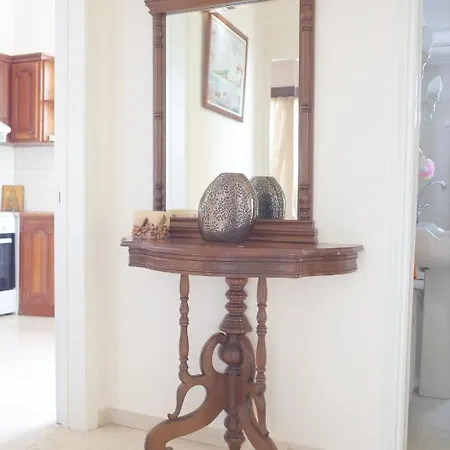 Appartamento Tsotsos House